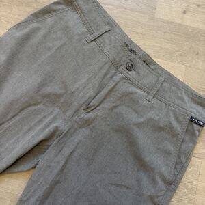 Pelagic High Performance Gray Quick Dry Shorts Mens 32 Outdoor Beach Fishing